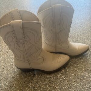 Steve Madden Aubree Western Boots